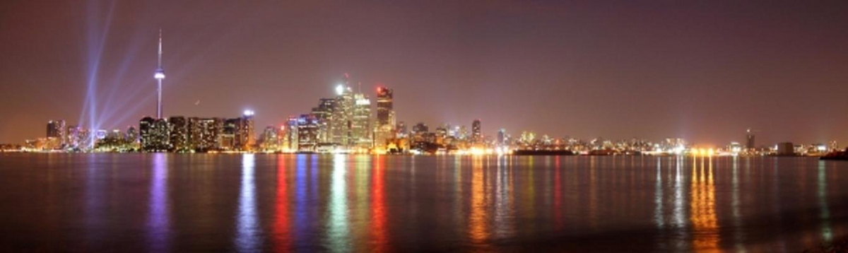 Toronto Skyline by night a Fabian Schneider