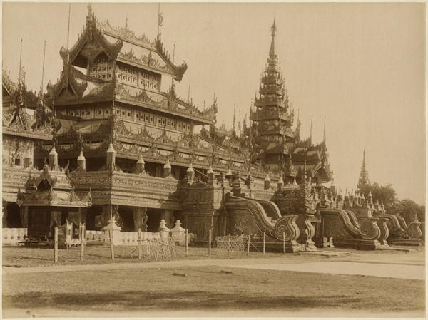 The Hman Kyaung or the glass monastery, Burma, c.1890 (albumen print) (b/w photo)  a Felice (Felix) Beato