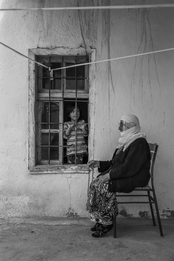 Child and GrandMother a Ferhat Gursu