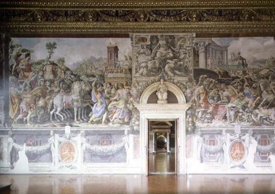 Wall in the Sala dell'Udienza with frescoes of The Triumph of Camillus and Camillus forbidding the W a Francesco de Rossi Salviati Cecchino