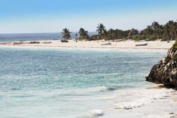beach of tulum in yucatan a Franck Camhi