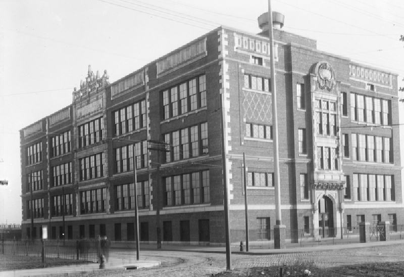 View of Anthony Wayne School, 1914 (b/w photo) a Franklin Davenport Edmunds