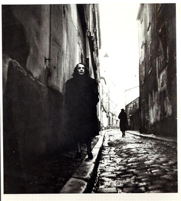 Portrait of Edith Piaf (1915-63) in Paris (b/w photo) a French Photographer, (20th century)