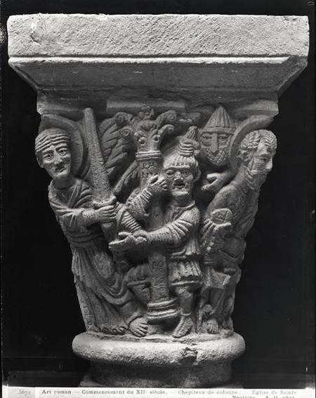 Capital of a column (stone) a Scuola Francese