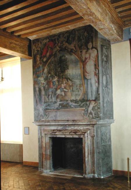 Fireplace in the Chambre du Roi (photo) a Scuola Francese