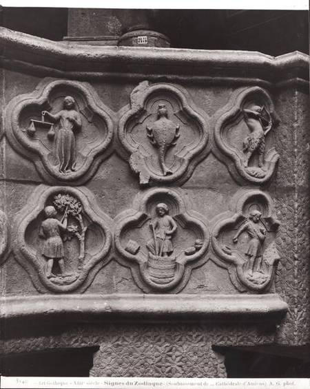 Quatrefoils with the Signs of the Zodiac and the Labours of the Year, from the Cathedral of Notre-Da a Scuola Francese
