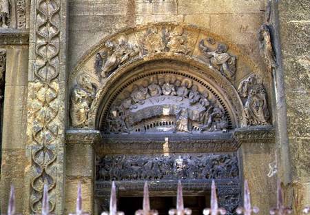 Western opening tympanum depicting the Marriage at Cana (photo) a Scuola Francese