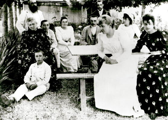 The Monet and Hoschede families, c.1880 (b/w photo) a French School, (19th century)