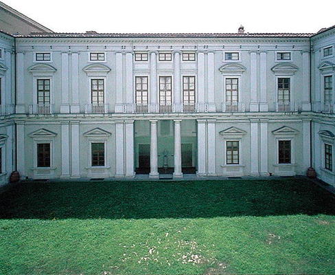 Courtyard, built 1768-71 (photo) a Gaspare Maria Paoletti