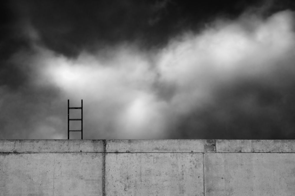 Ladder and wall... a Gilbert Claes