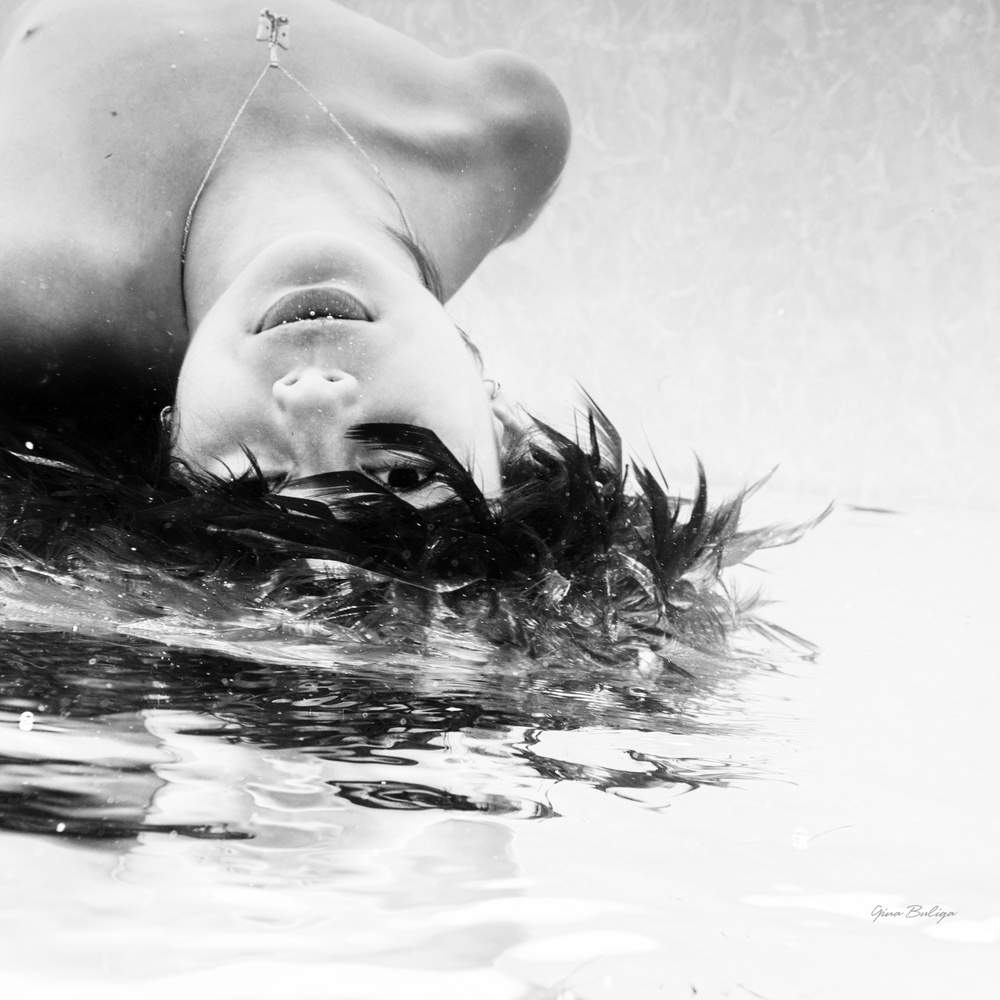 Underwater Love a Gina Buliga