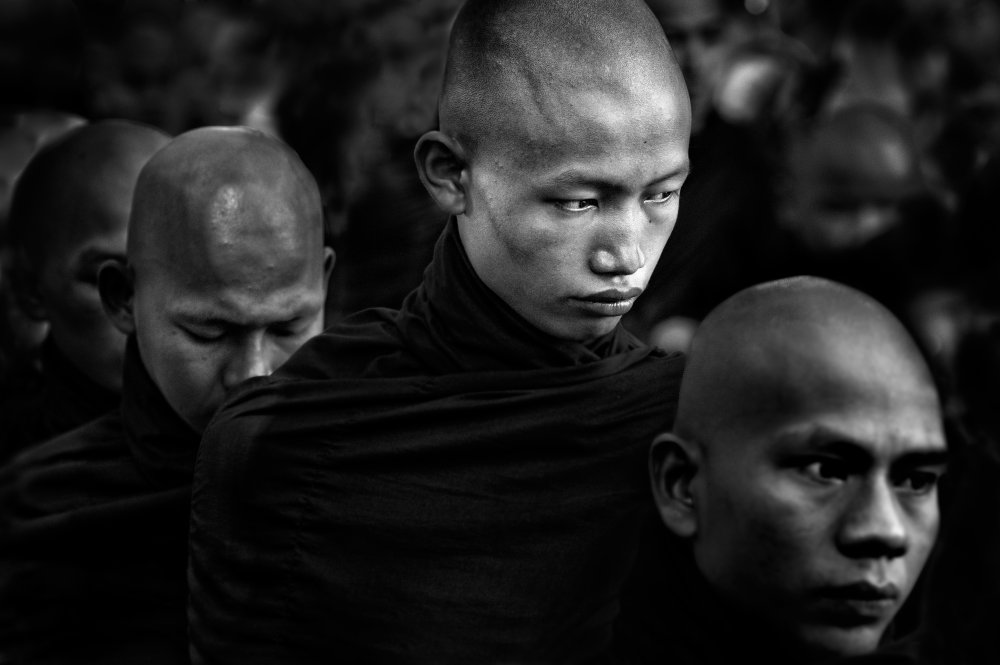 Monks in Mandalay a Giovanni Cavalli