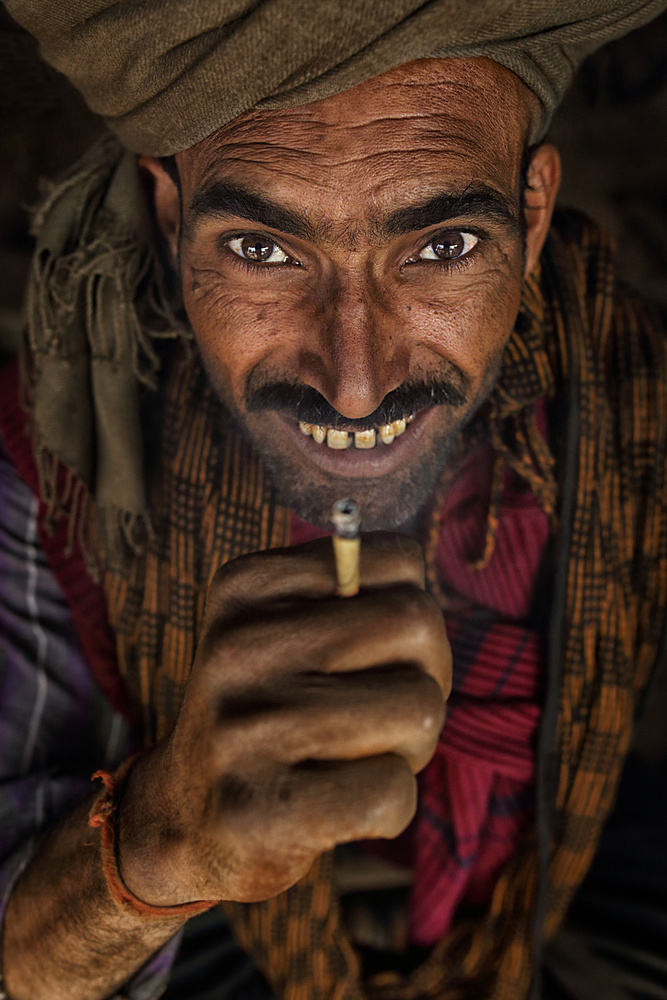 smoker smile a Haitham AL Farsi