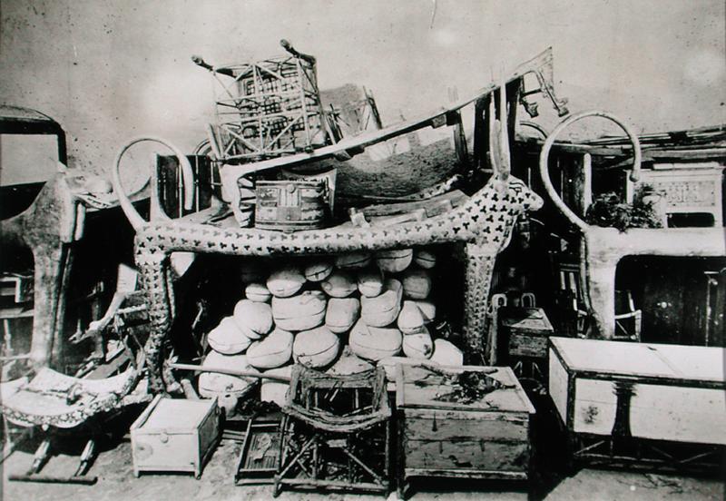 View of the antechamber of the Tomb of Tutankhamun looking west, Valley of the Kings, November 1922  a Harry Burton