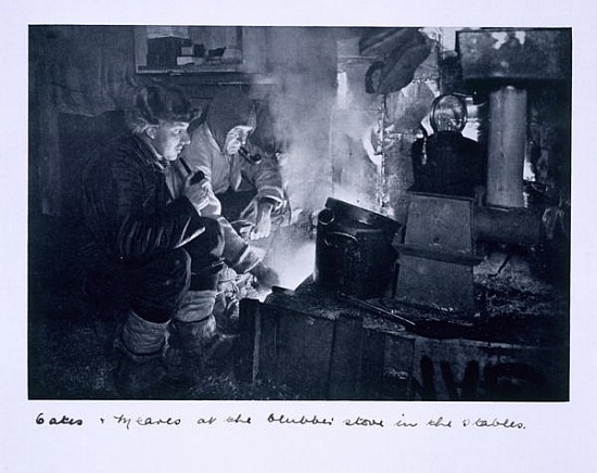 Oates & Meares at the blubber stove in the stables, from ''Scott''s Last Expedition'' a Herbert Ponting