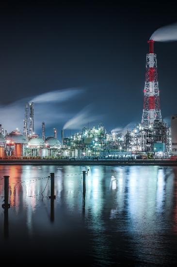 night view of a factory