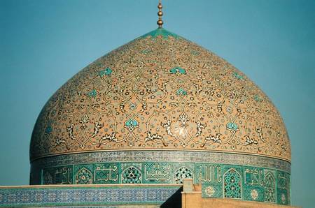 The dome of the Masjid-i-Sheikh Lutfallah a Scuola Islamica