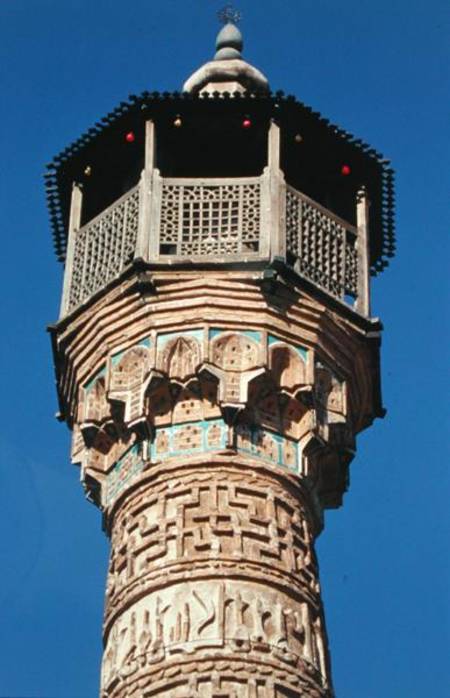 Elaborate brickwork at the top of the Semnan Minaret a Scuola Islamica