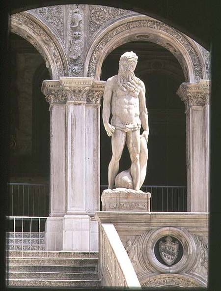 Neptune: colossal statue a Jacopo Sansovino