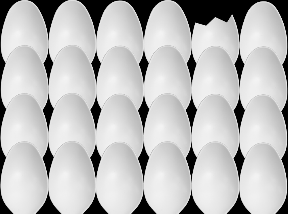 Spoons Abstract: Eggs a Jacqueline Hammer