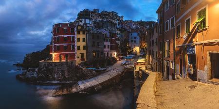 Cinque Terre - Rough Riomaggiore