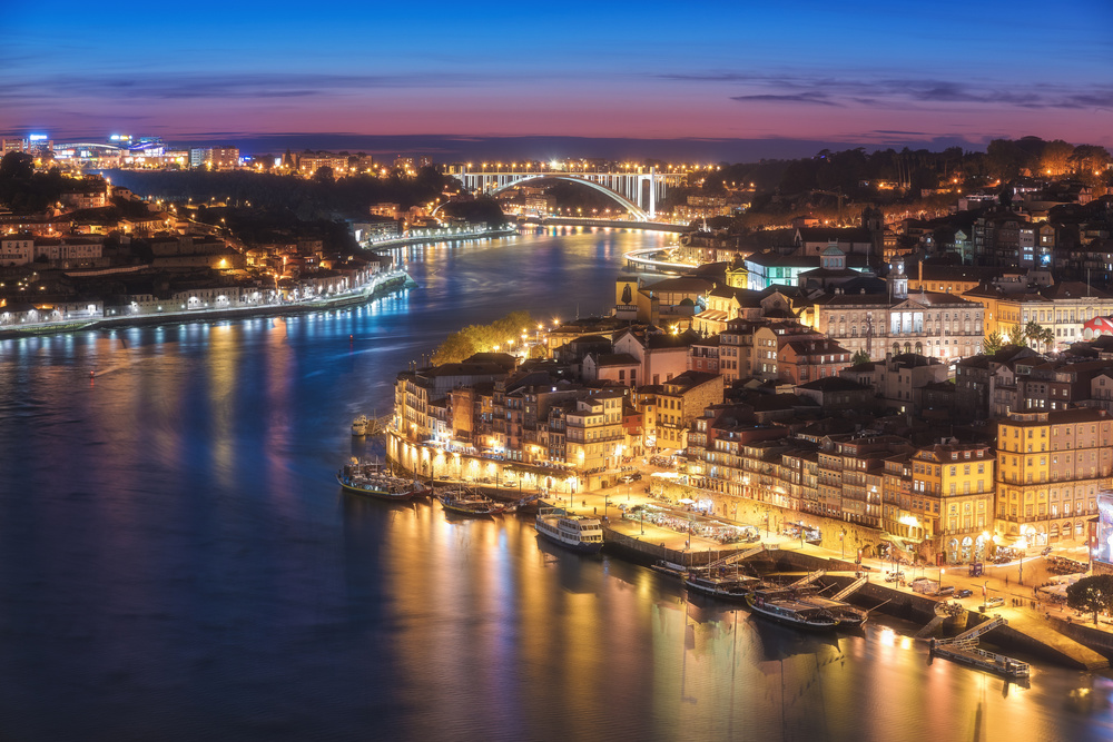 Portugal - Porto Skyline a Jean Claude Castor