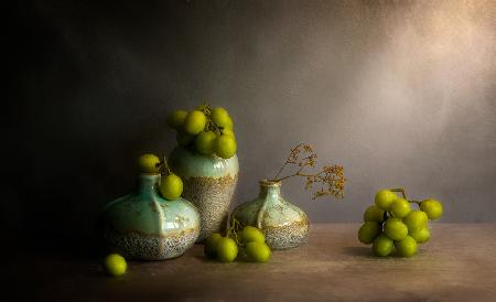 Grape with  Green vase