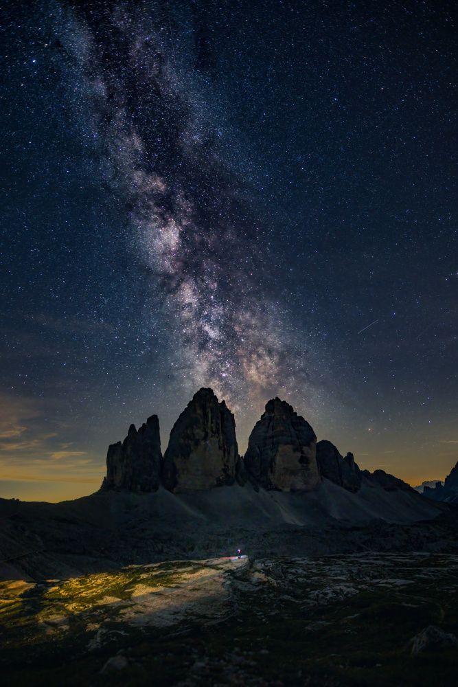 Galactic Dance Over Tre Cime Peaks a Jie Xiao