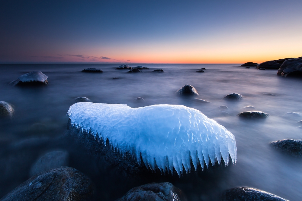 The ice stone a Joakim Orrvik