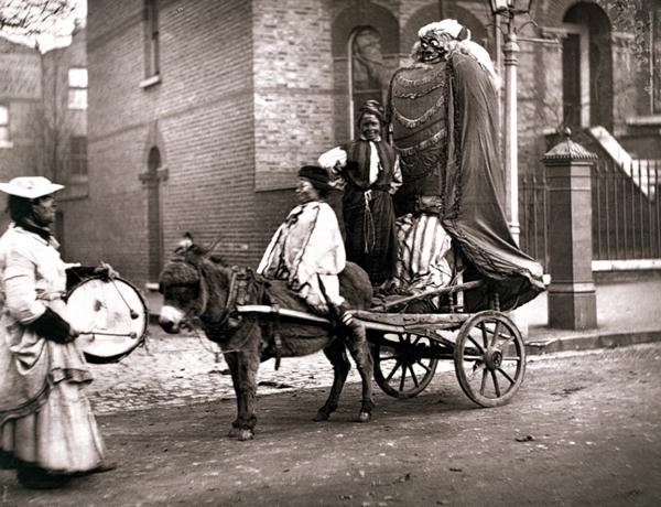 November Effigies, from ''Street Life in London'', 1877-78 (woodburytype)  a John Thomson