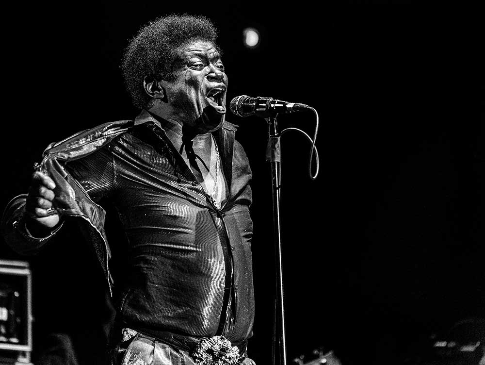 Charles  Bradley  in memory a Jois Domont