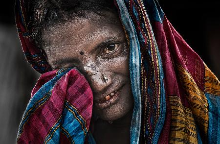 Woman at the Kumbh Mela - Prayagraj - India