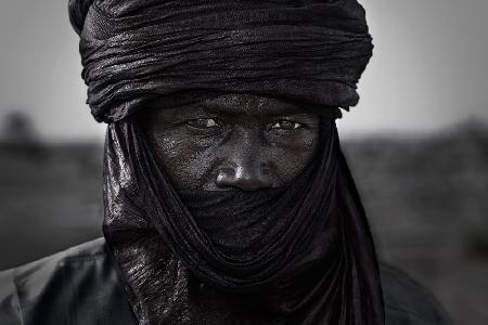 Peul man in the gerewol festival - Niger