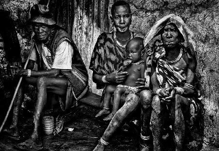 Surma tribe family - Ethiopia