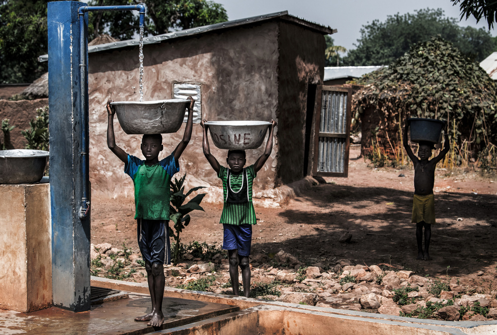 Water supply in a village in Benin a Joxe Inazio Kuesta Garmendia
