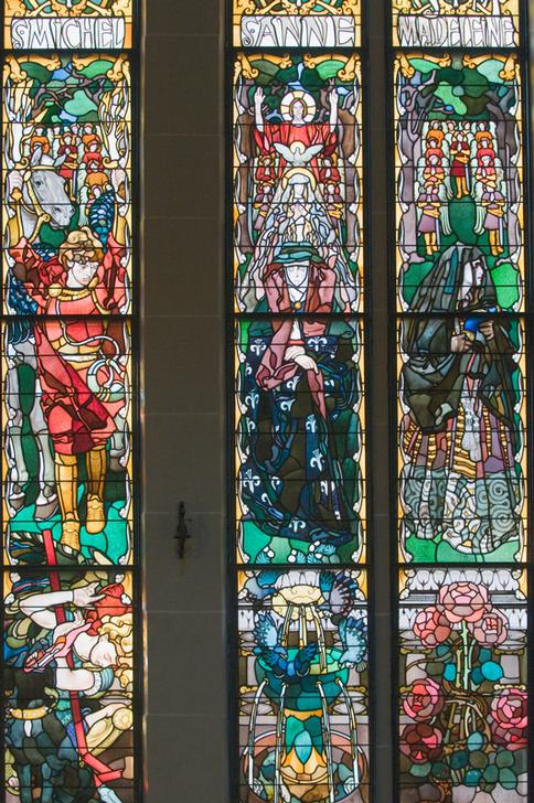 Kathedrale Sankt Nikolaus, Freiburg Glasfenster a Jozef Mehoffer