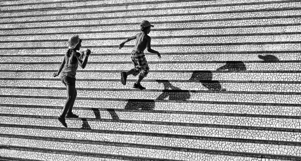 On the stairs . a Juan Luis Duran