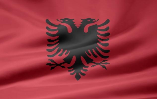 Albanische Flagge a Juergen Priewe