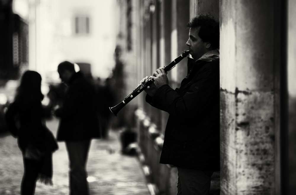 Rome street song a Julien Oncete