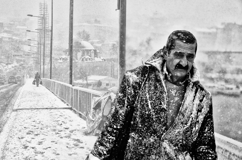 Snow and life in Istanbul a Kadir