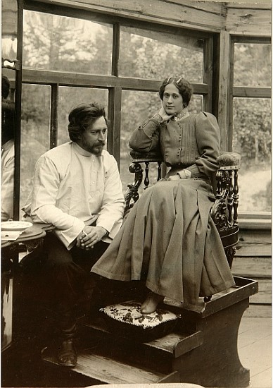 The author Leonid Andreyev with his wife Alexandra Michailovna a Karl Karlovich Bulla