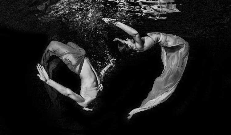 Grace Underwater a Ken Kiefer
