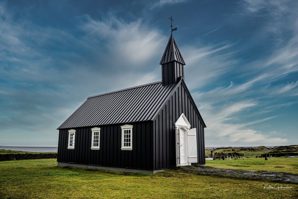Black Church in Iceland a Kristvin Gudmundsson