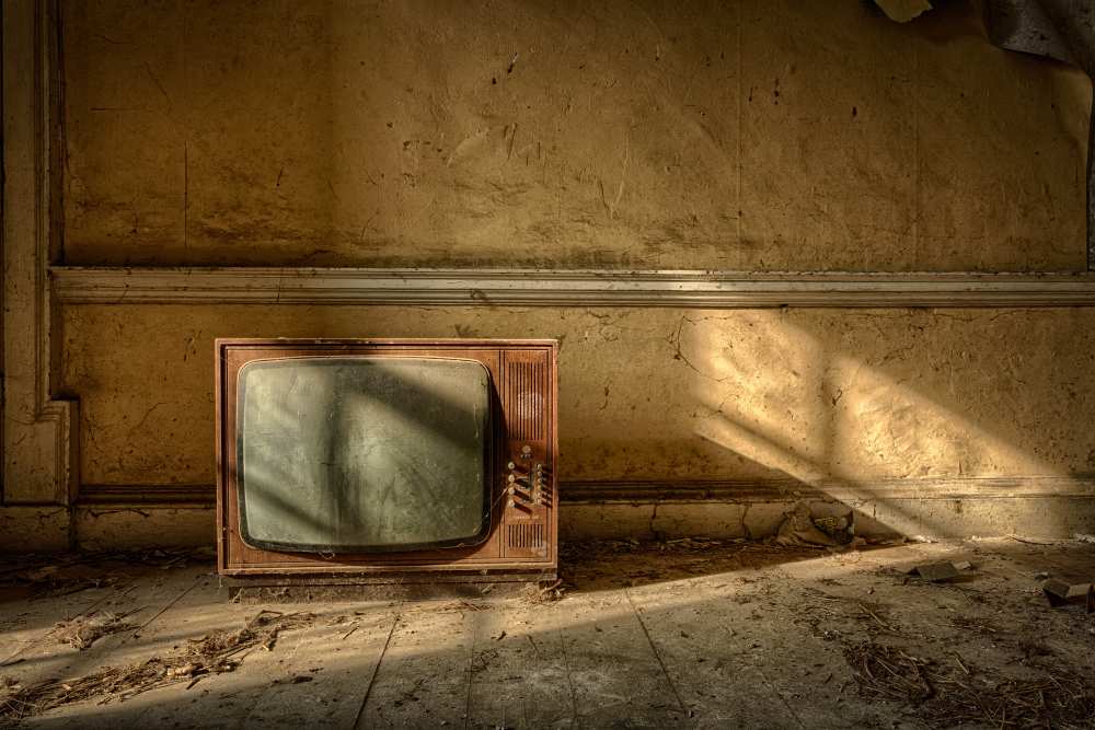 The Old TV a Lawrence Wheeler