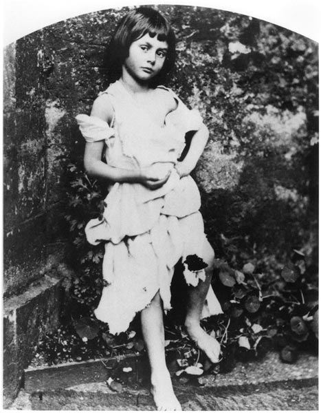 Alice Pleasance Liddell (1852-1934) as the beggar maid (b/w photo)  a Lewis Carroll