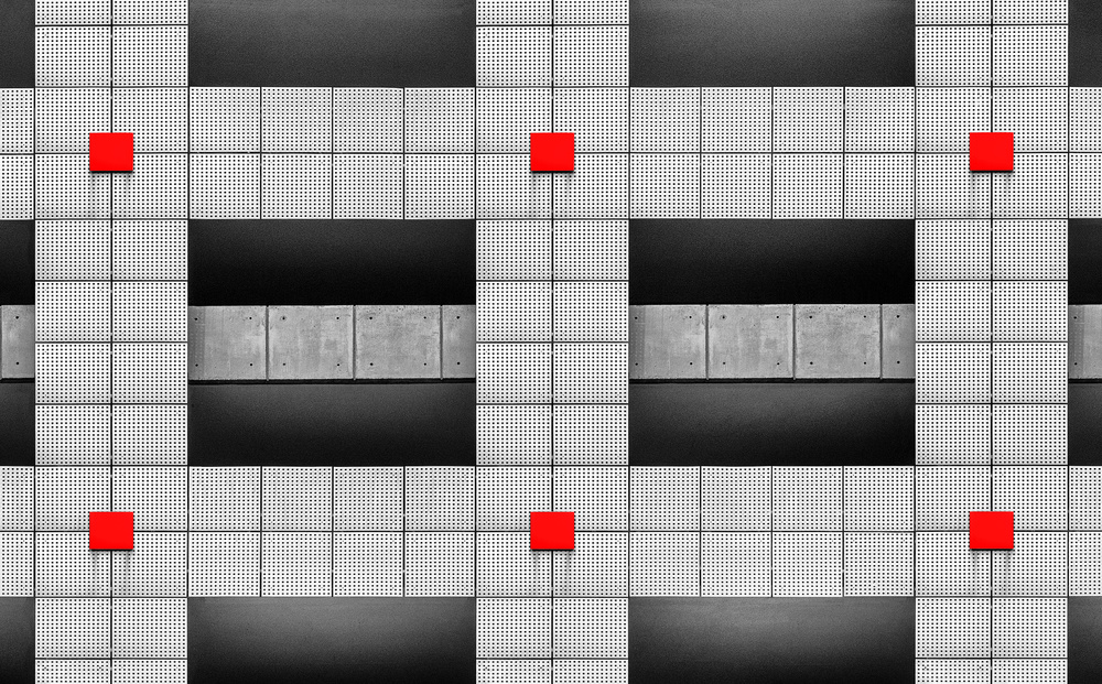 Red squares a Louis-Philippe Provost