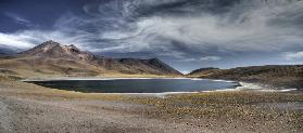 Laguna Miscanti et Miniques