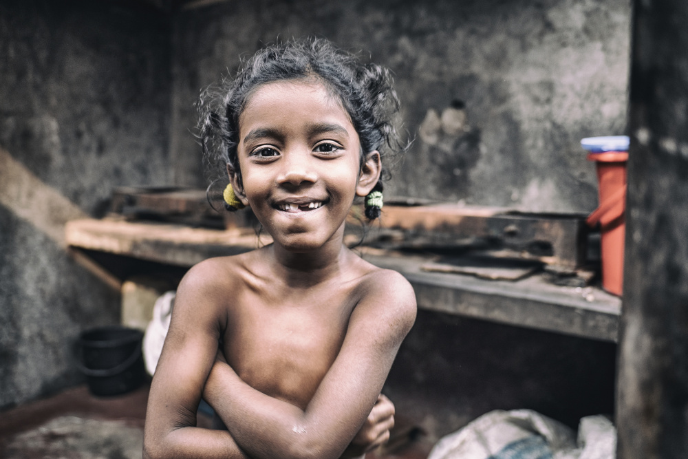 Girl from Dhaka slum a Marcel Rebro