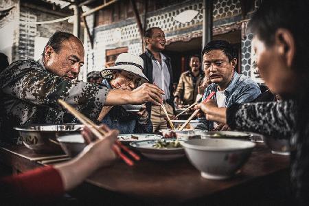 Family lunch in Dali