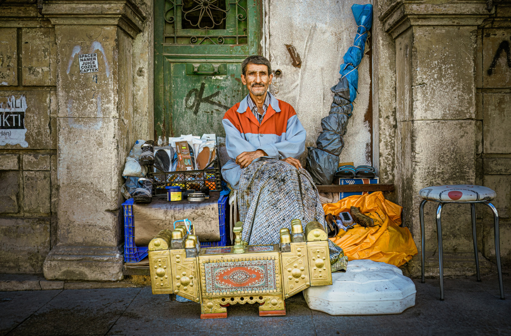 Istanbul street shoeshine a Marco Tagliarino